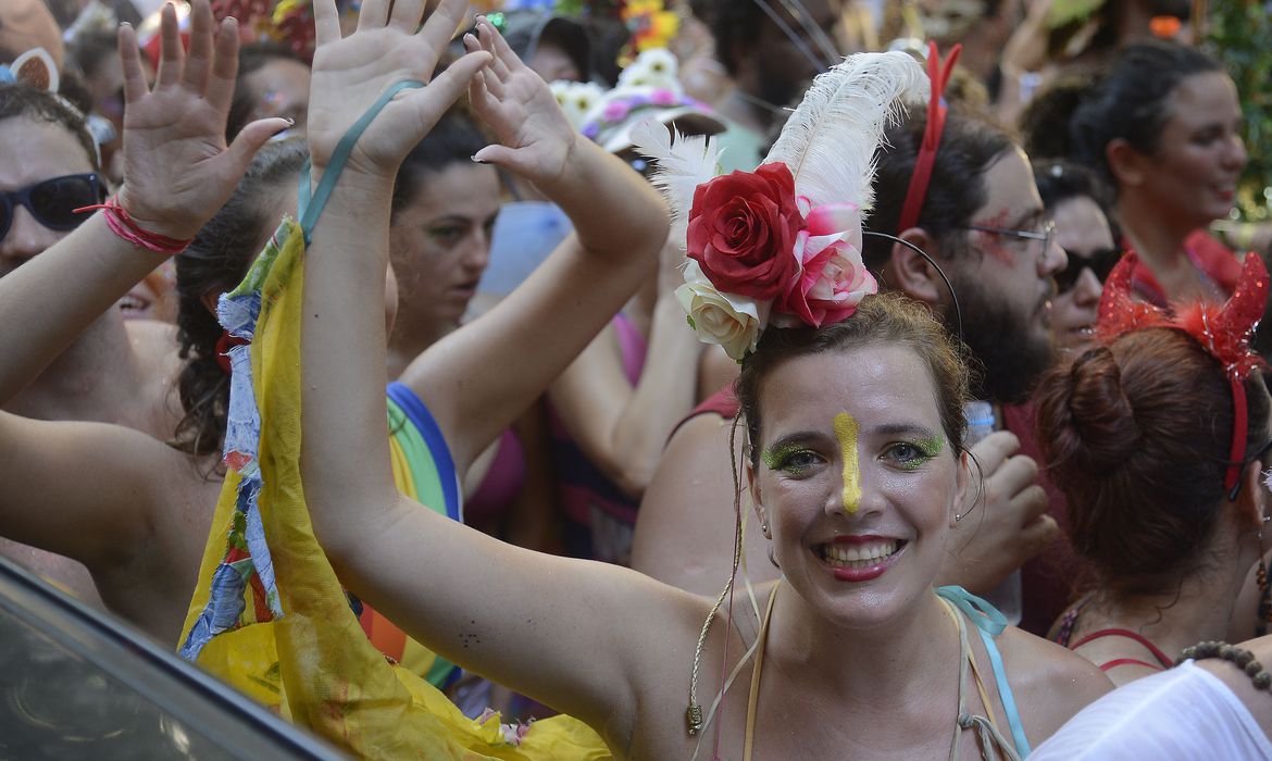 Não é não: lei é garantia contra importunação sexual no carnaval - Jornal  Folha Metropolitana