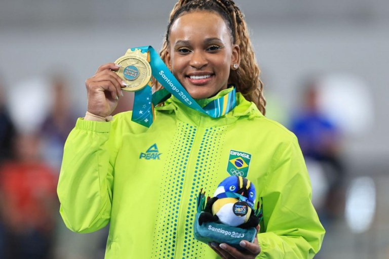 Rebeca Andrade conquista medalha de bronze na trave no Mundial de